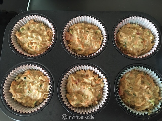 leckere-pausensnacks-gemuesemuffins-im-blech