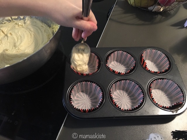 pinata-muffins-teig-in-foermchen